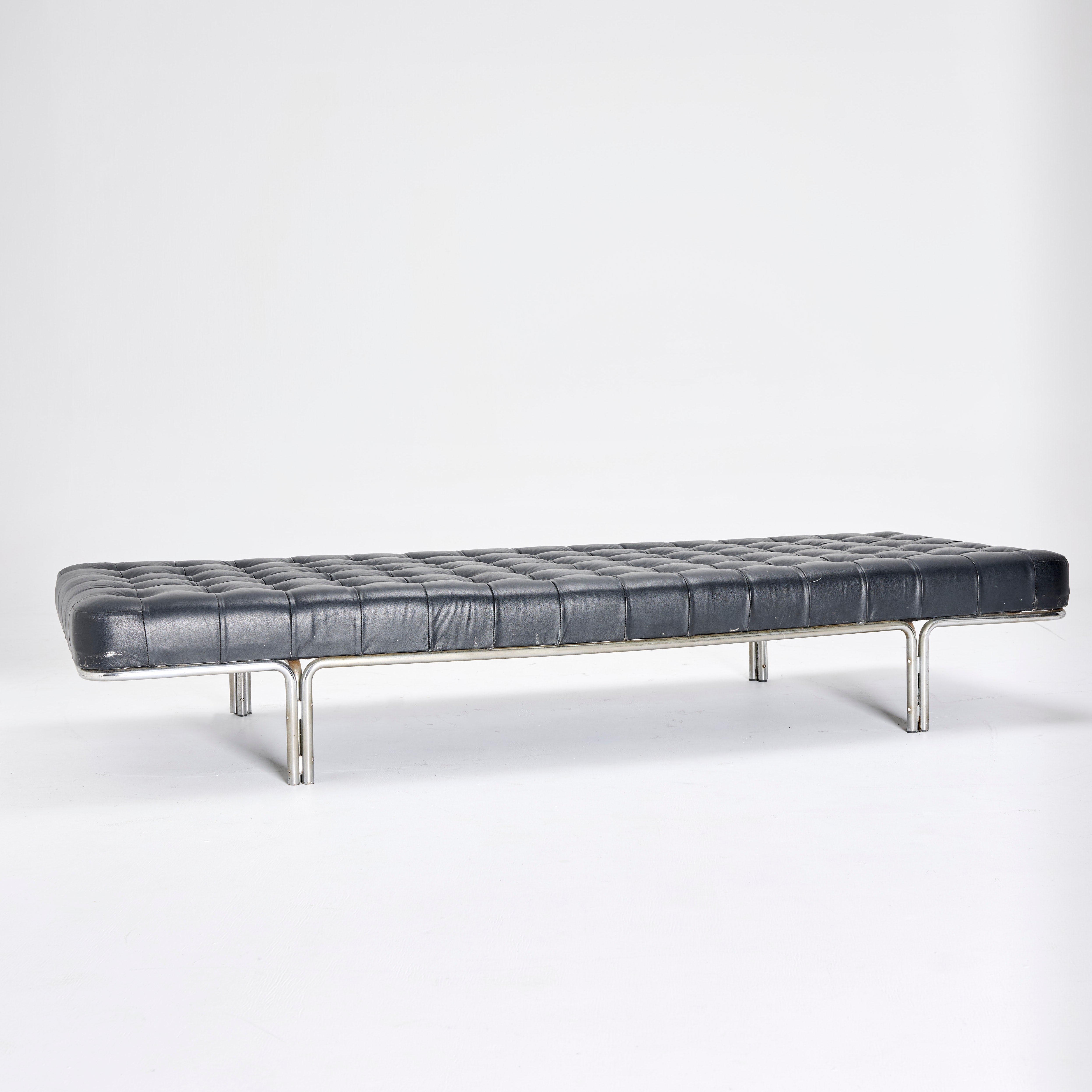 Mies van der Rohe Barcelona Leather Bench