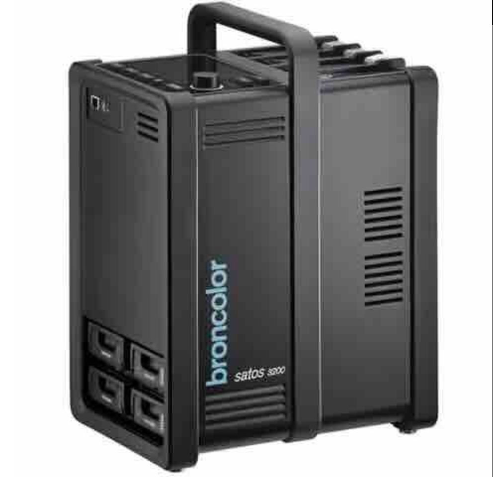 Broncolor Satos 3200 Power Pack with 4 Batteries & DC Power — hire at Lunar Studios Sydney