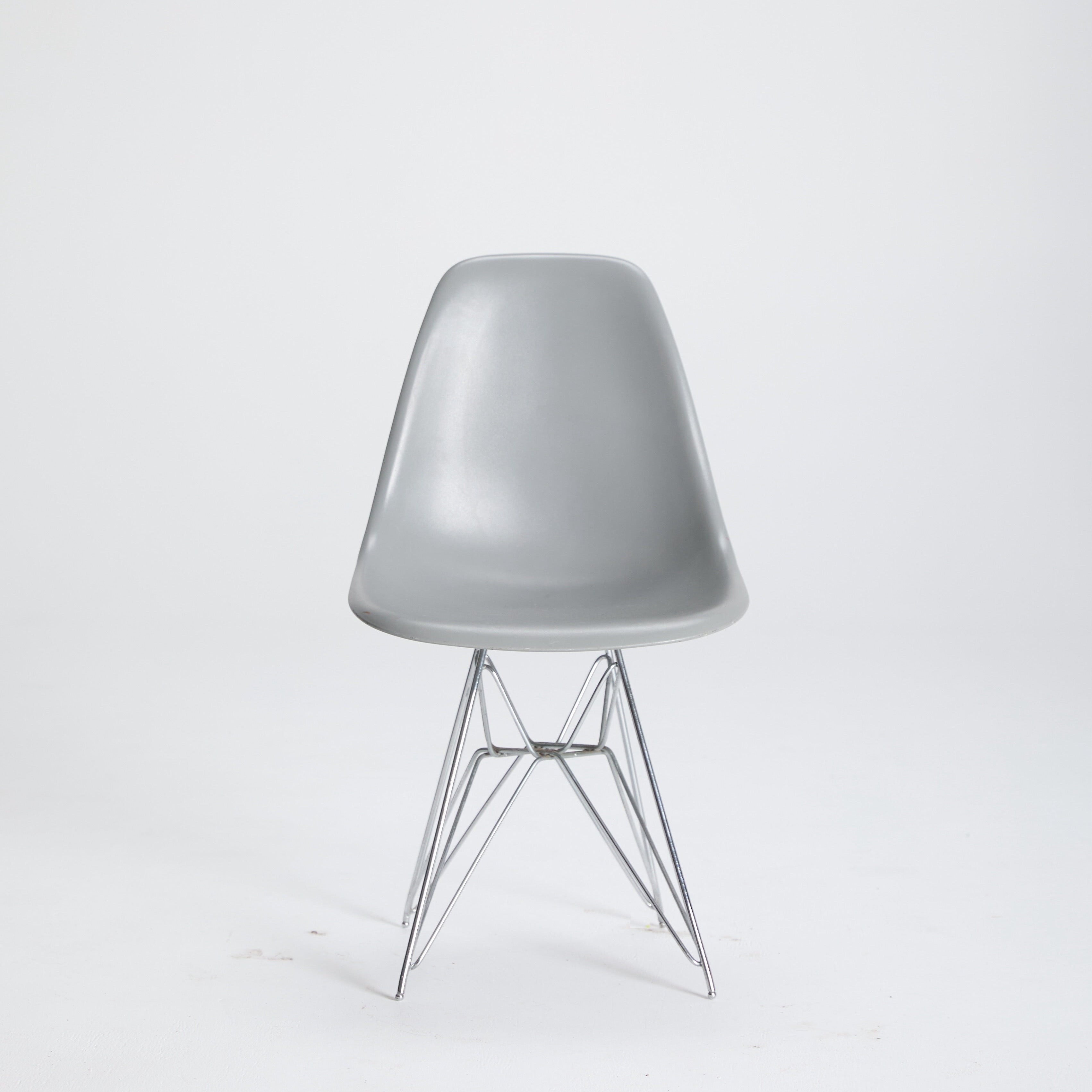 Eames Dining Chair | Grey