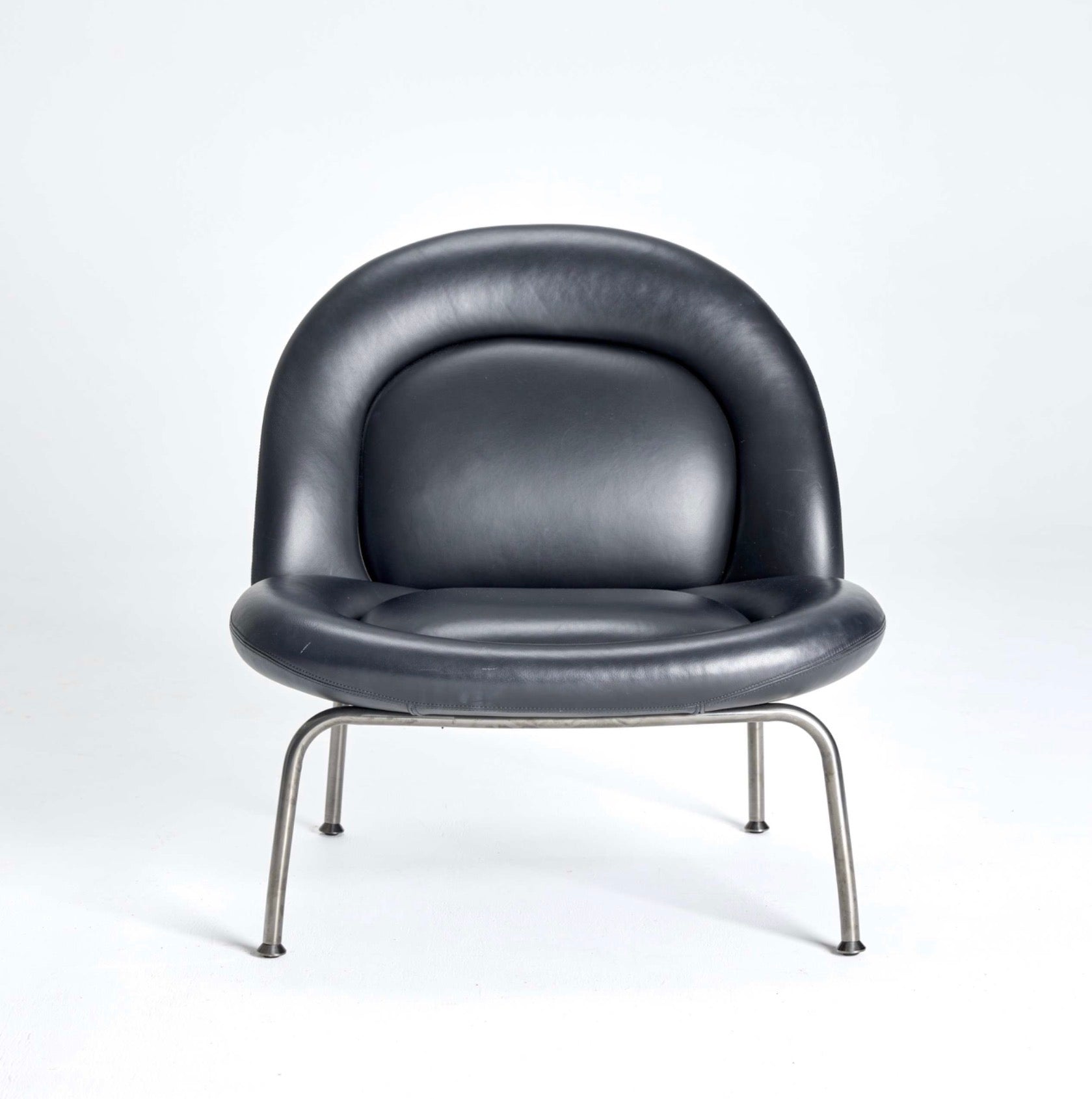 Ainsley Black Leather Chair