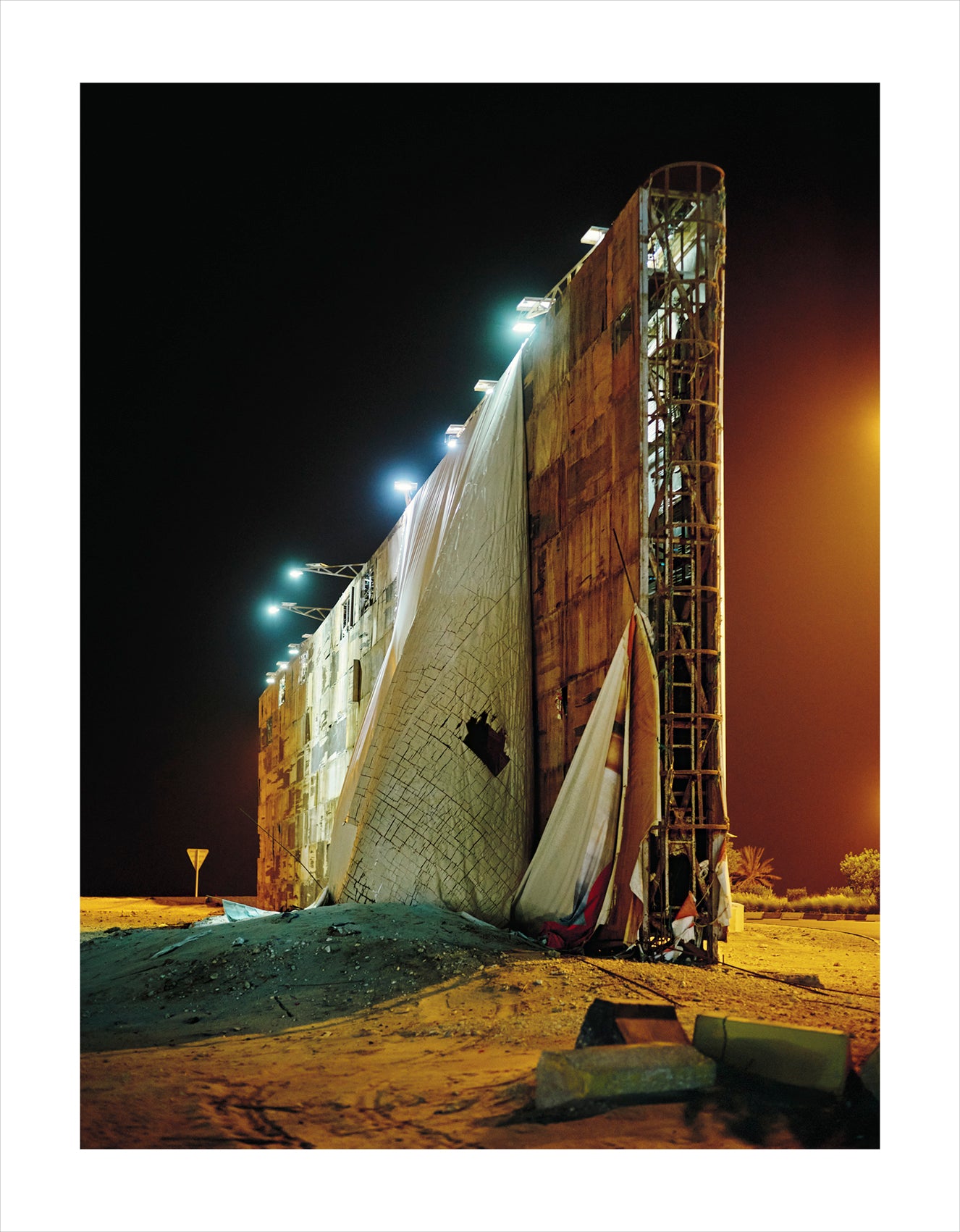 Felipe Neves  - Sealine Desert